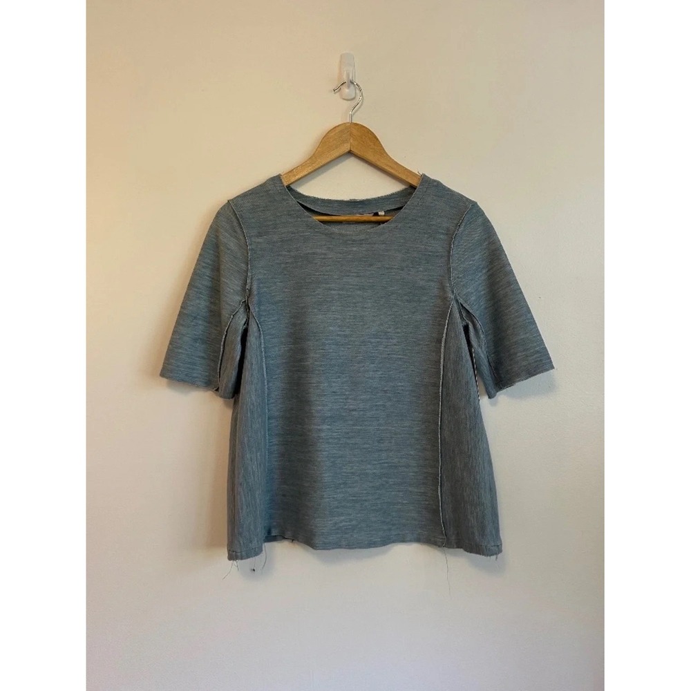 Zoa New York Exposed Seam Raw Edge Short Sleeve Top | Size XS